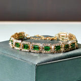 Elisa Esmeralda del Bracciale Dorato