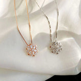 Collana di Cristallo con Neve Brillante in Oro e Argento