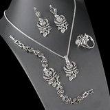 Set Elegante in Argento con Zirconi