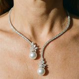 Collana Elegante e Brillante di Margherite in Argento Sterling