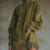 Rachele | Vestito in camoscio con colletto alto e frange