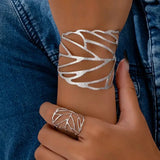 Bracciale retrò con design a foglia