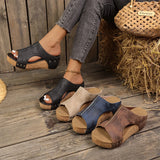 Manuela - Lumi Stud Wedges