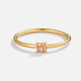 Anelli d'oro con pietra di nascita